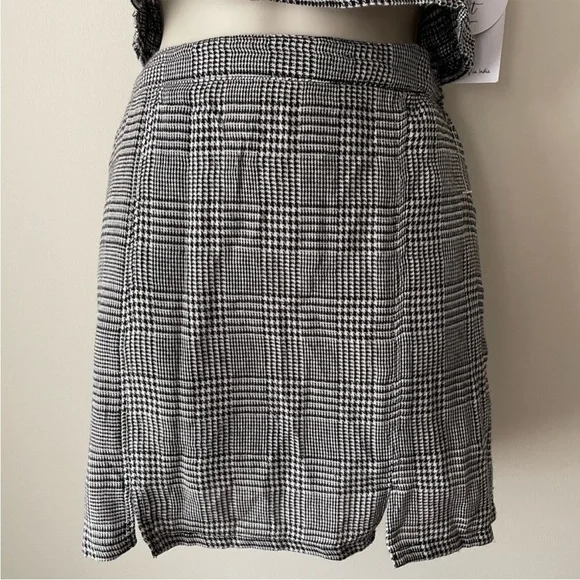Japna Black White Gingham Two Piece Set Medium | Crop Top Mini Skirt NWT - Picture 9 of 16